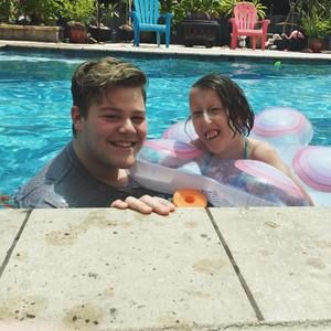 Meet your Posher, Thomas